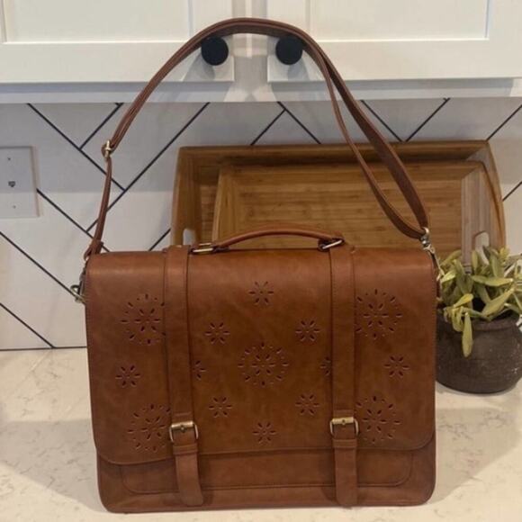 Vegan messenger laptop laser cut crossbody bag brown adjustable shoulder strap - Picture 1 of 6